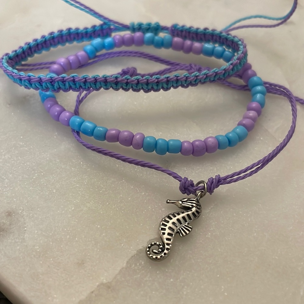 Seahorse bracelet set